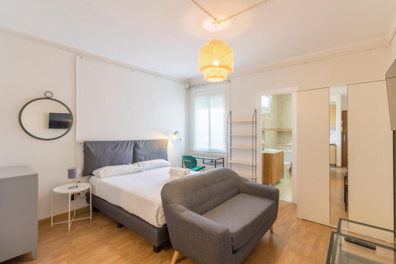 Bebarceloner Sant Andreu Apartments - Studio Esterno foto
